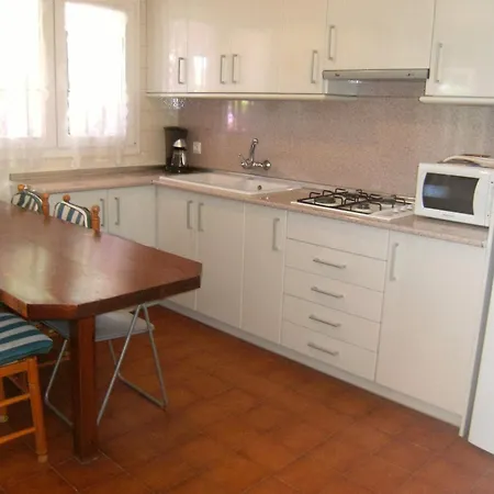 In Costa Brava Near Sandy Tatil Evi L'Estartit